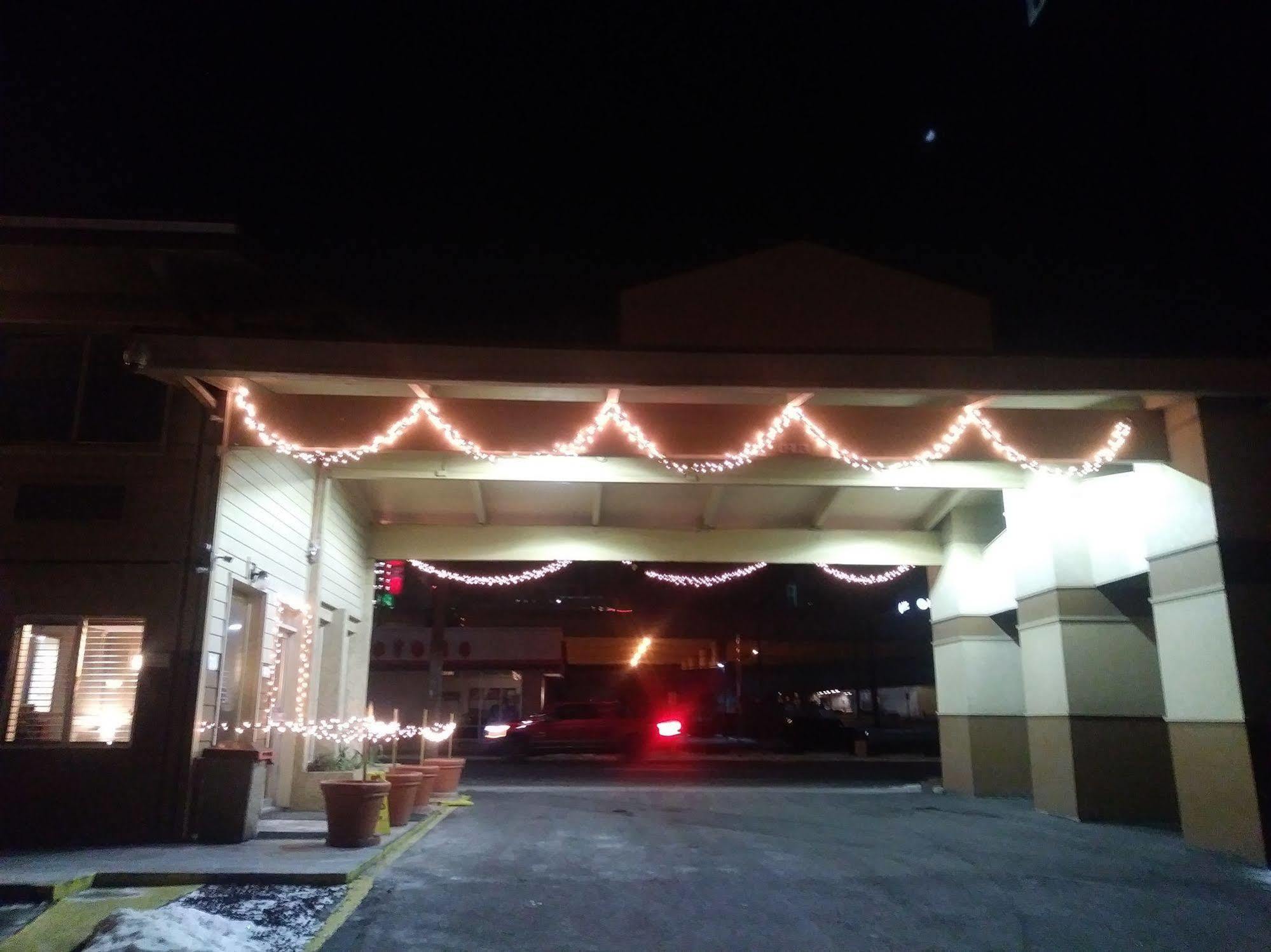 Days Inn Spokane Zewnętrze zdjęcie