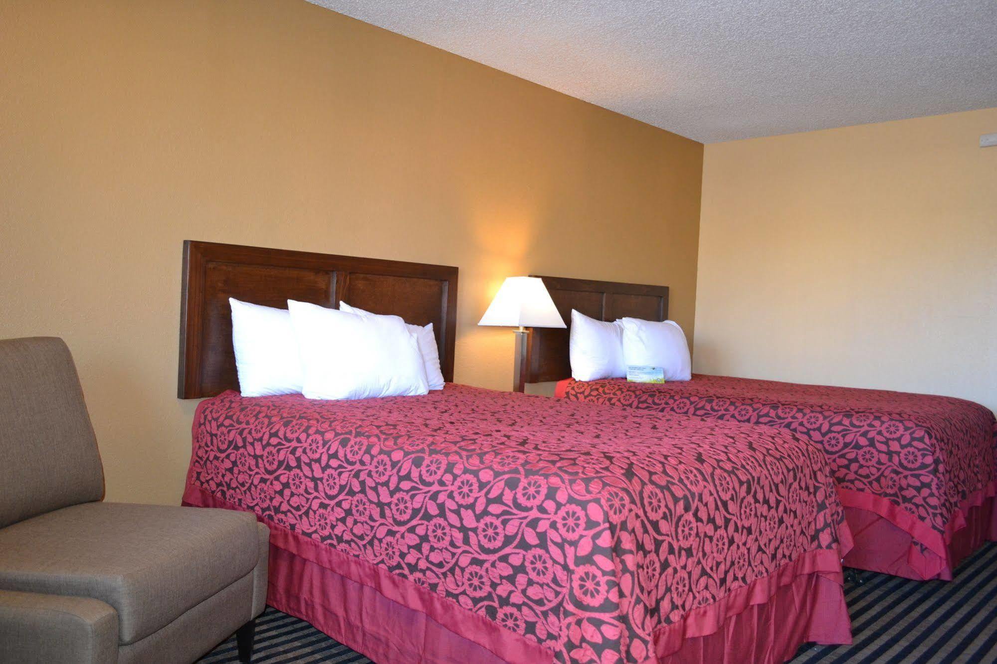 Days Inn Spokane Zewnętrze zdjęcie