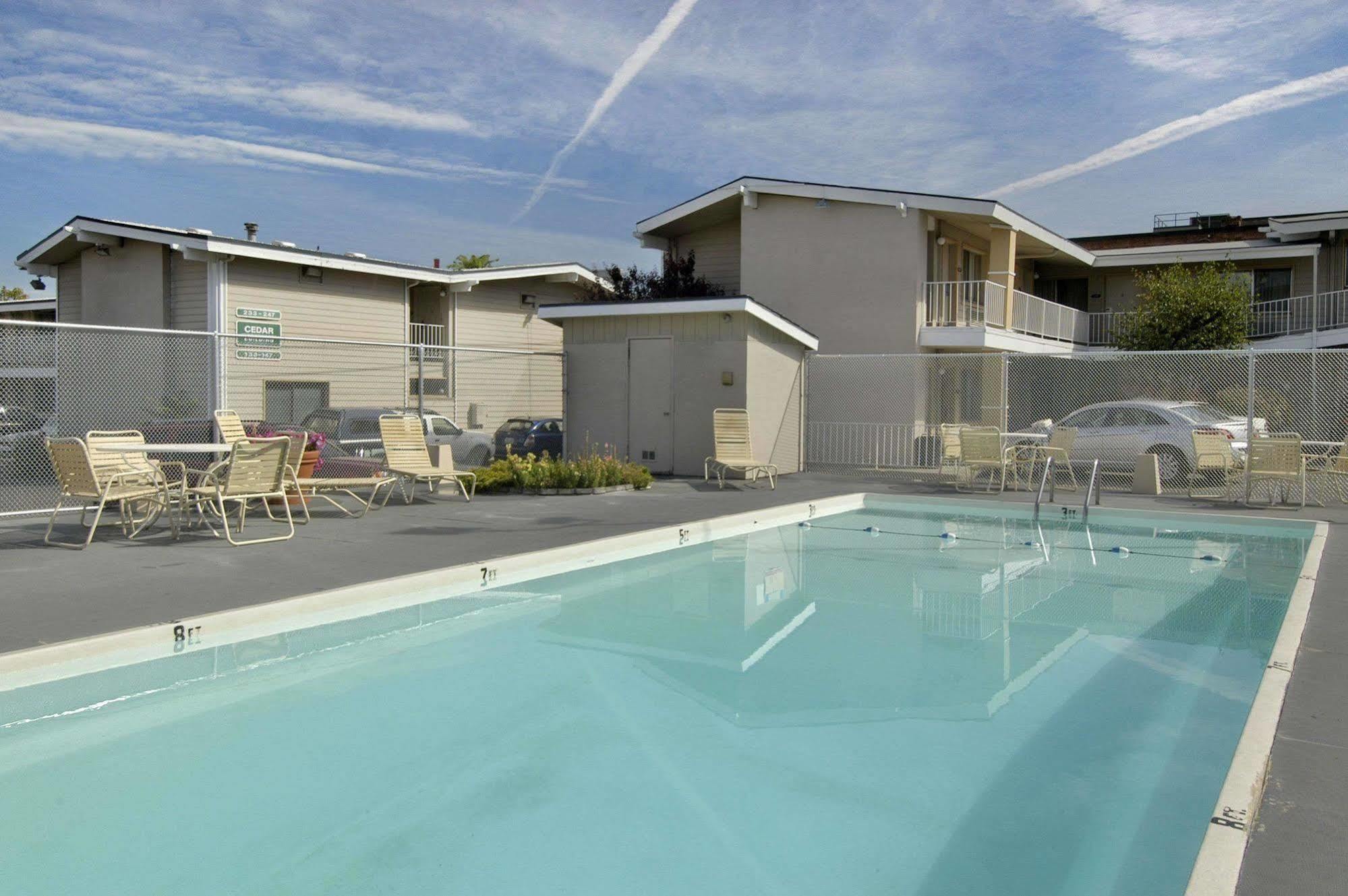 Days Inn Spokane Zewnętrze zdjęcie